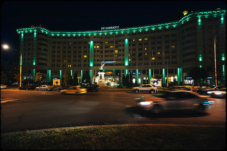 L + O | Destination Wedding | JW Marriott Bucharest Hotel | Romania 173