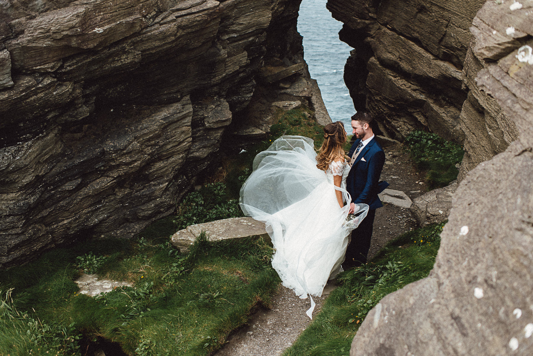 Wonderful Doolin Hotel Wedding | AM + G 54