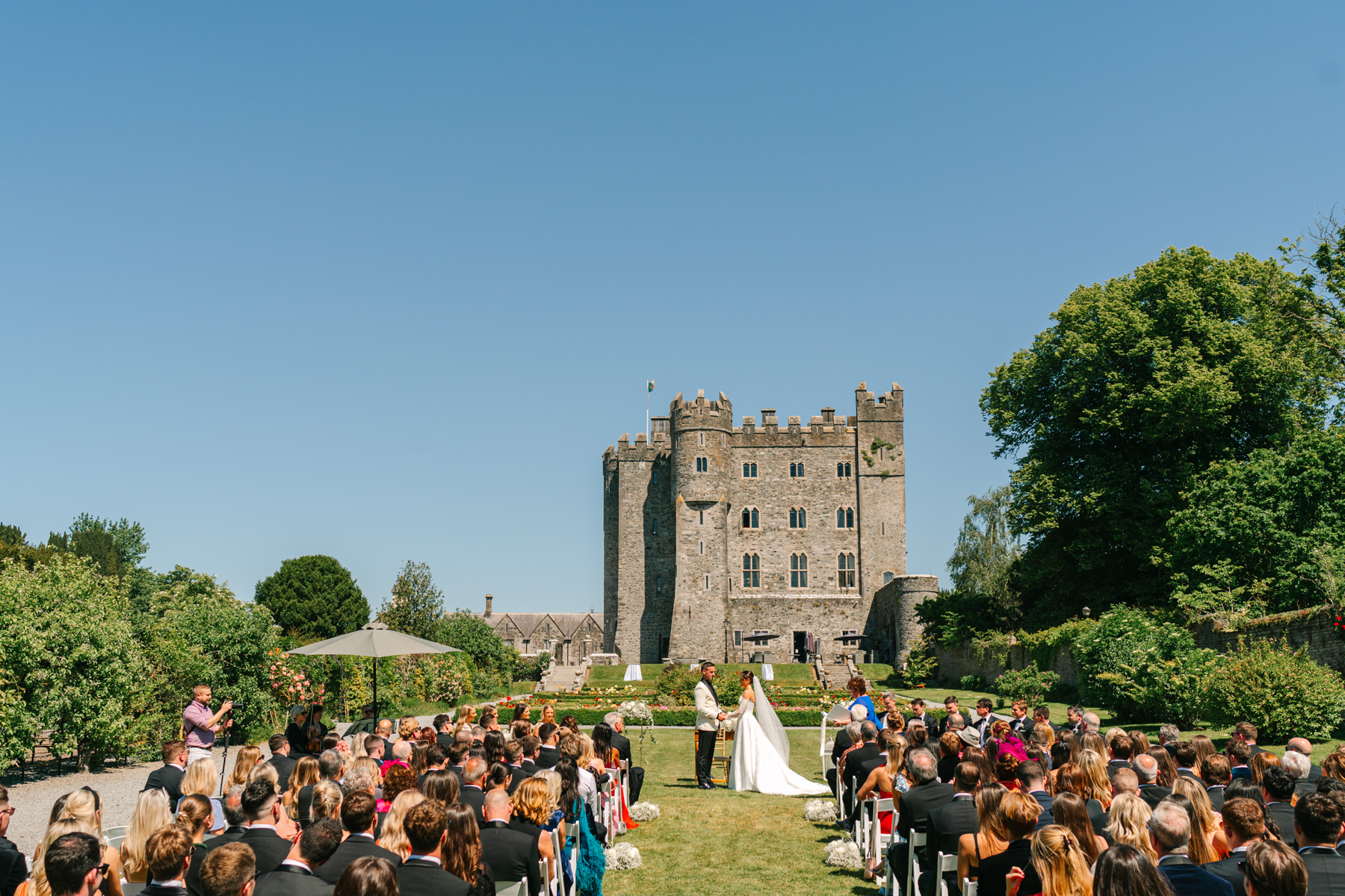 kilkea castle co. Kildare outdoor wedding ceremony