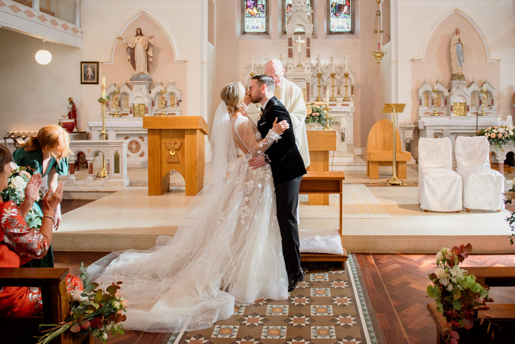 Autumn Tankardstown wedding - Stylish and gorgeous Aisling and Niall. 27