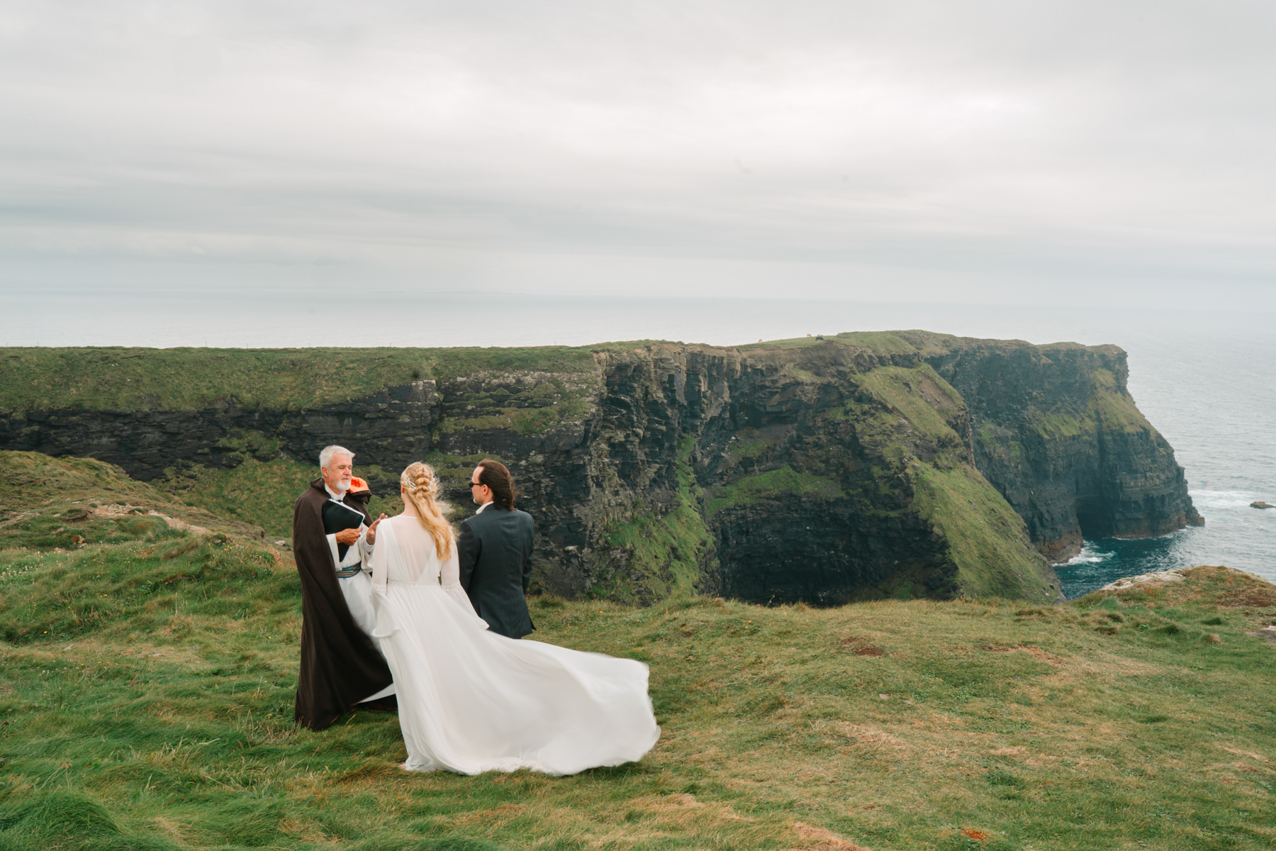 Cliffs of Moher Elopement - Steffi and Martin's perfect wedding day 26