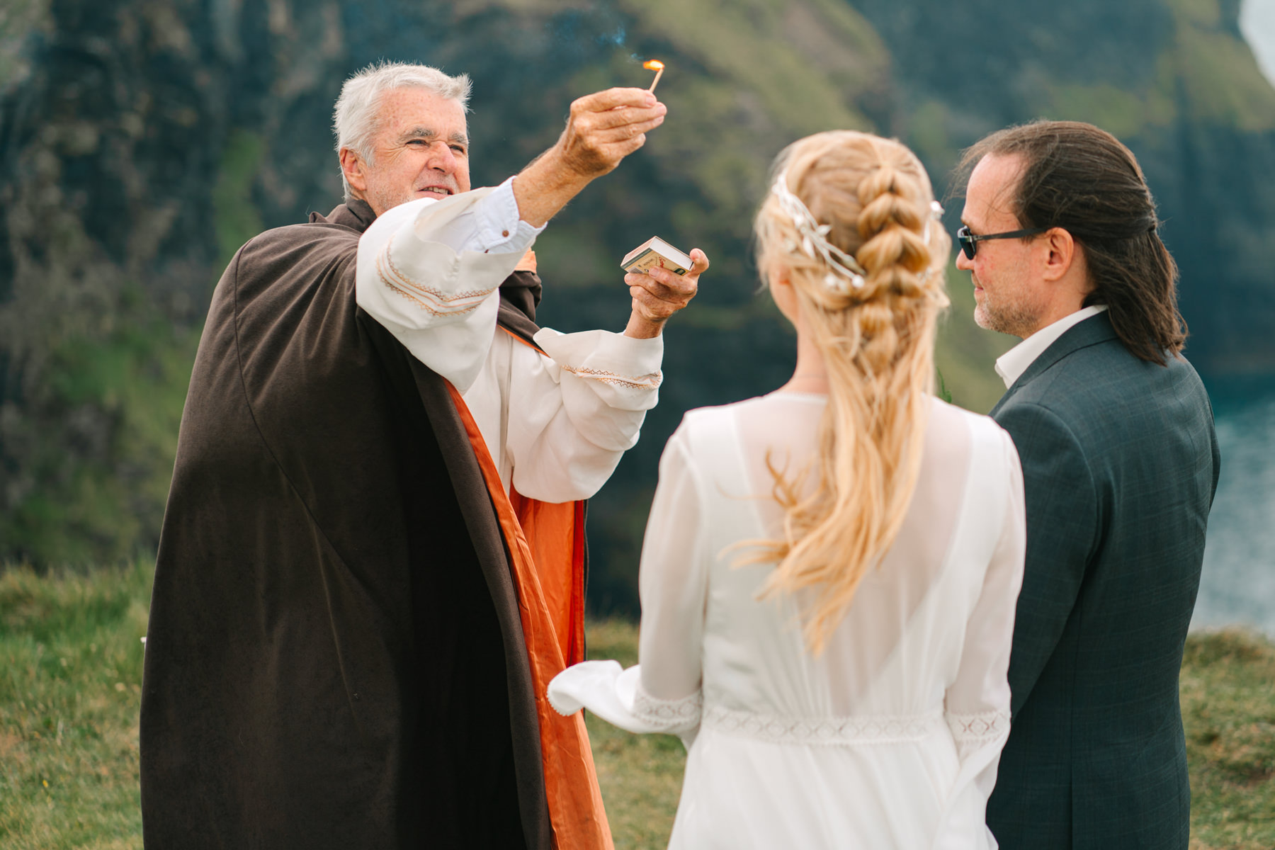 Cliffs of Moher Elopement - Steffi and Martin's perfect wedding day 32