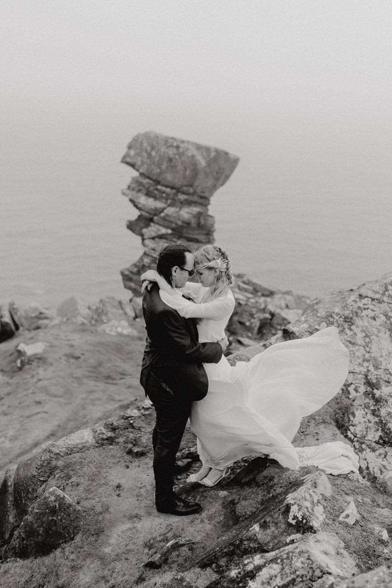 Cliffs of Moher Elopement - Steffi and Martin's perfect wedding day 61