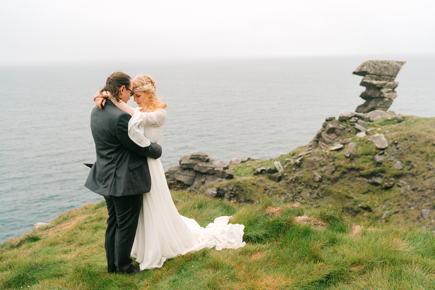 Cliffs of Moher Elopement - Steffi and Martin's perfect wedding day 62