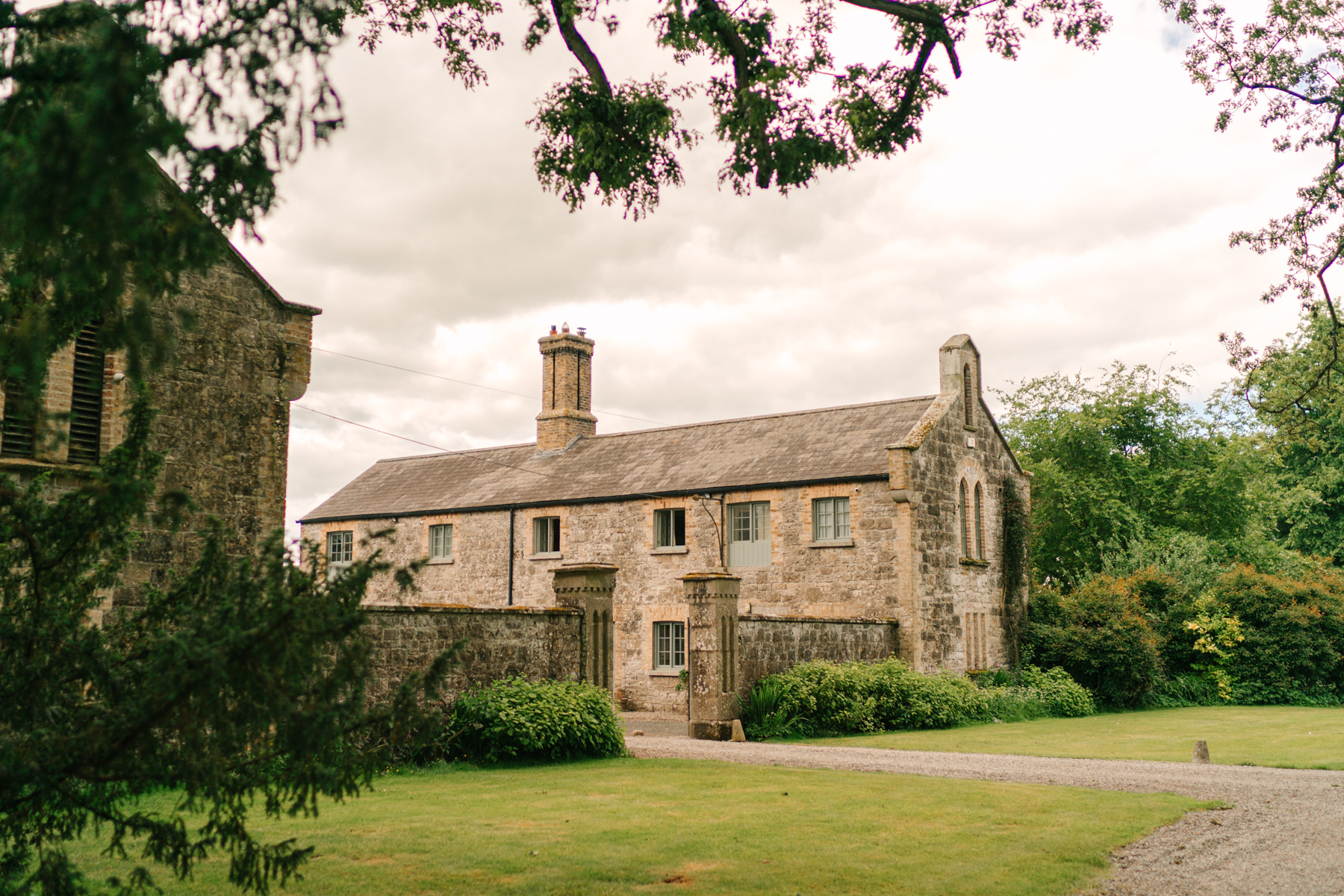 Martinstown relaxed wedding. Siobhan and Ken's rustic fun summer wedding. 2