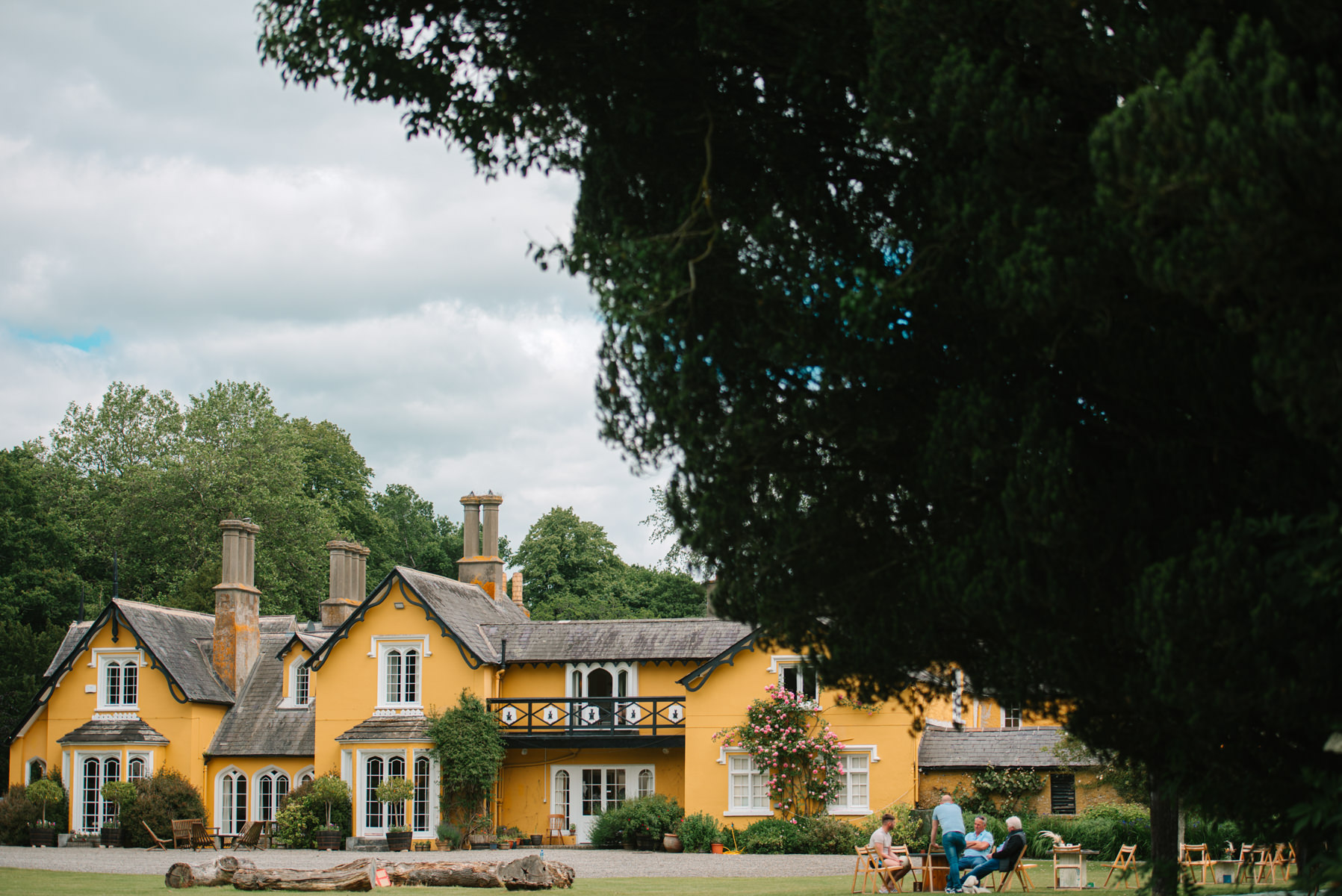 Martinstown relaxed wedding. Siobhan and Ken's rustic fun summer wedding. 5