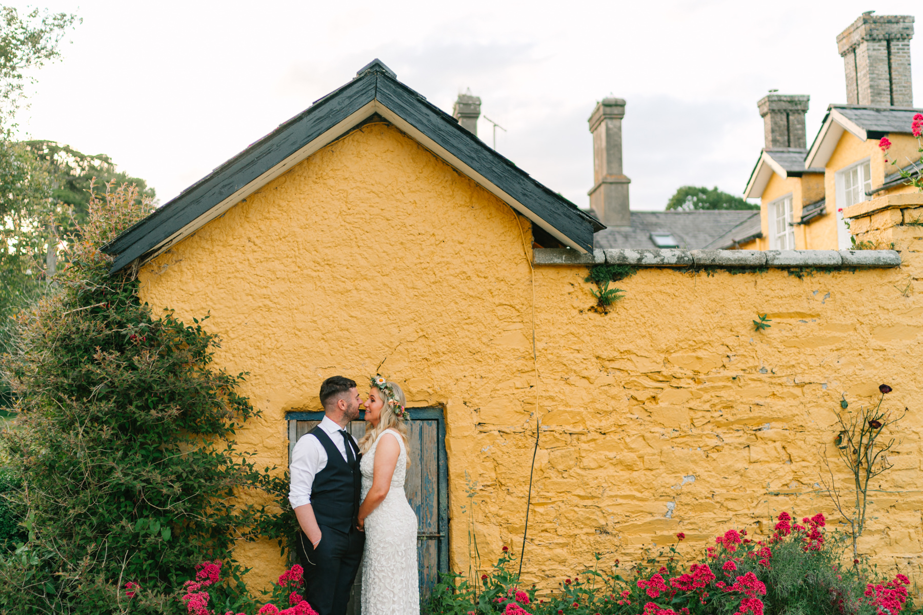 Martinstown relaxed wedding venue photography