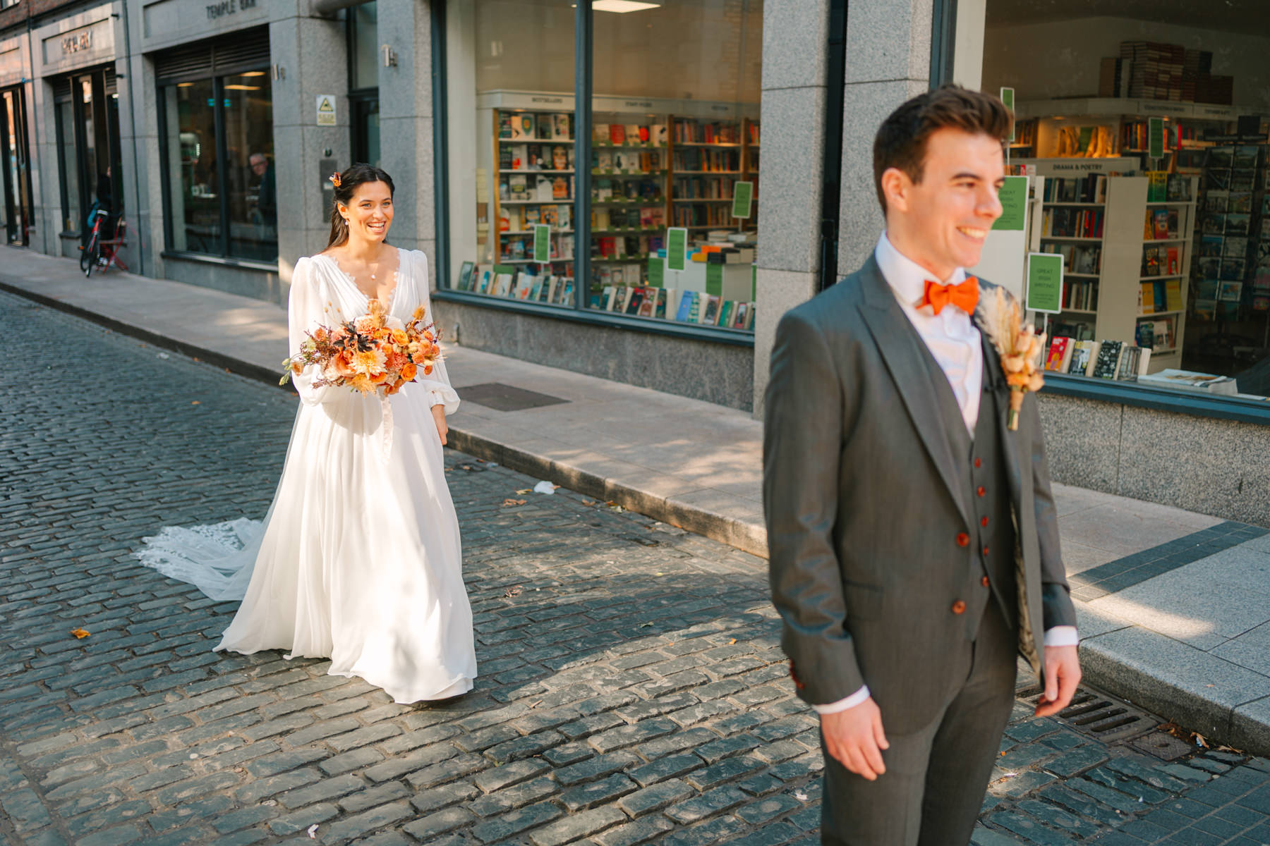 Smock Alley Theatre Wedding - Catalina & David's simple, beautiful wedding 32