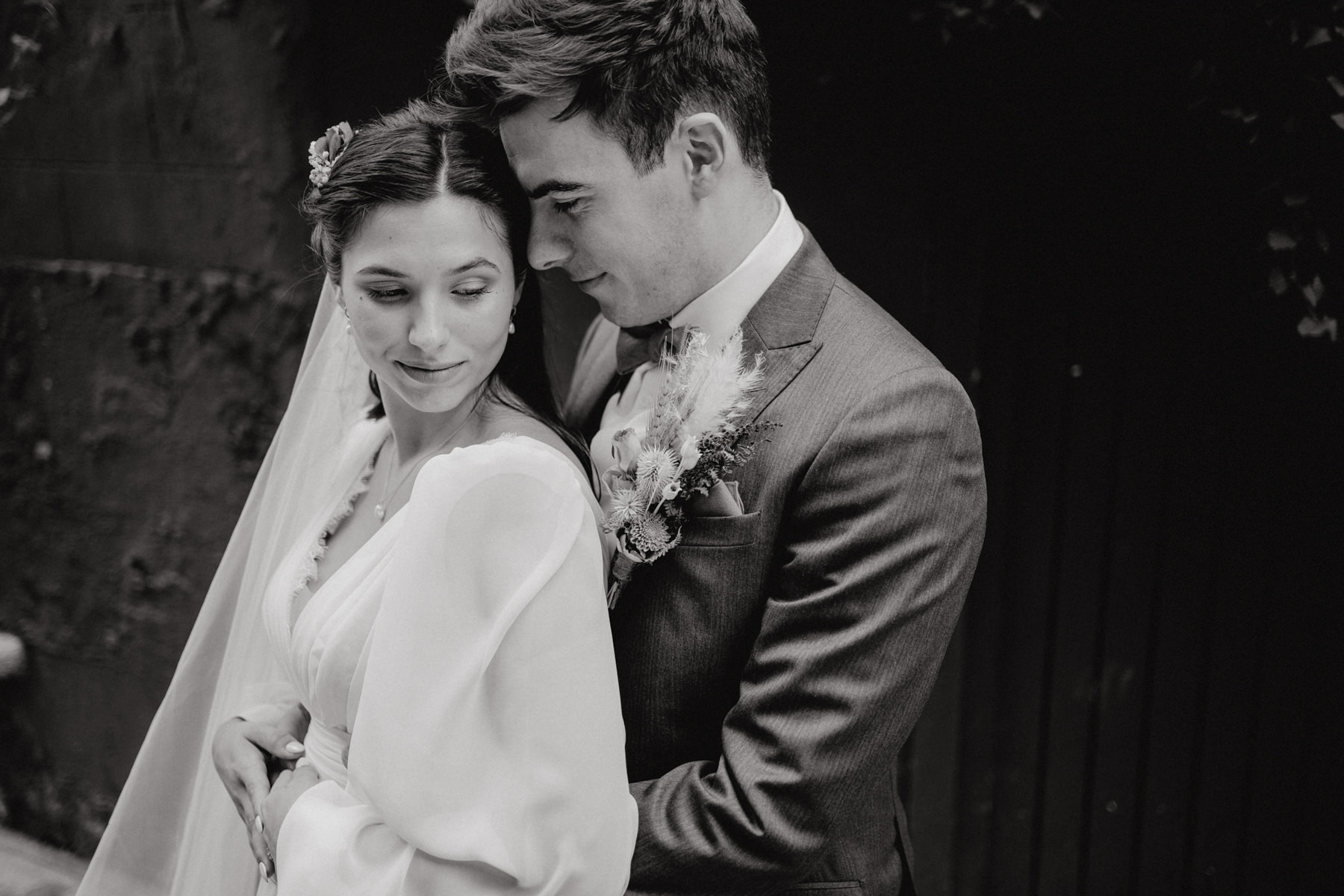 Smock Alley Theatre Wedding - Catalina & David's simple, beautiful wedding 39