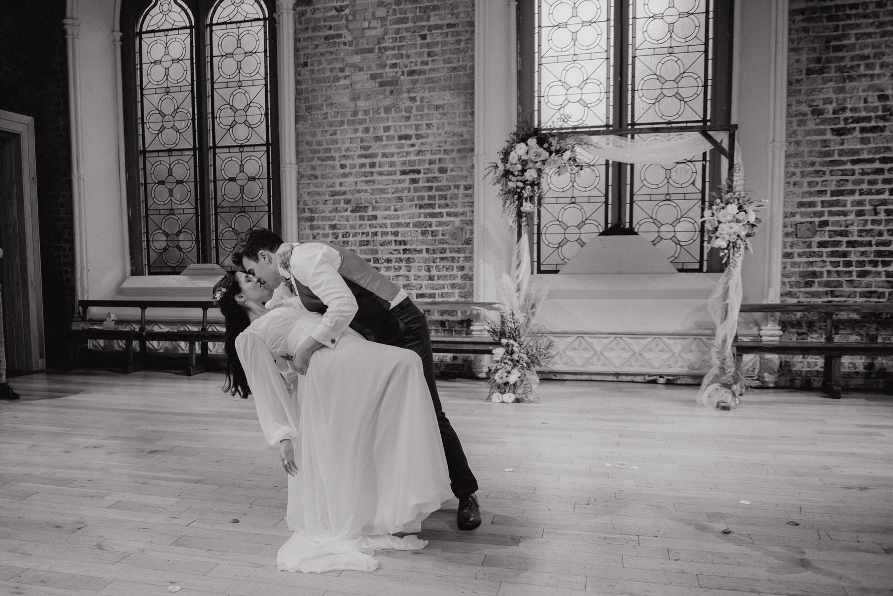 Smock Alley Theatre Wedding - Catalina & David's simple, beautiful wedding 87