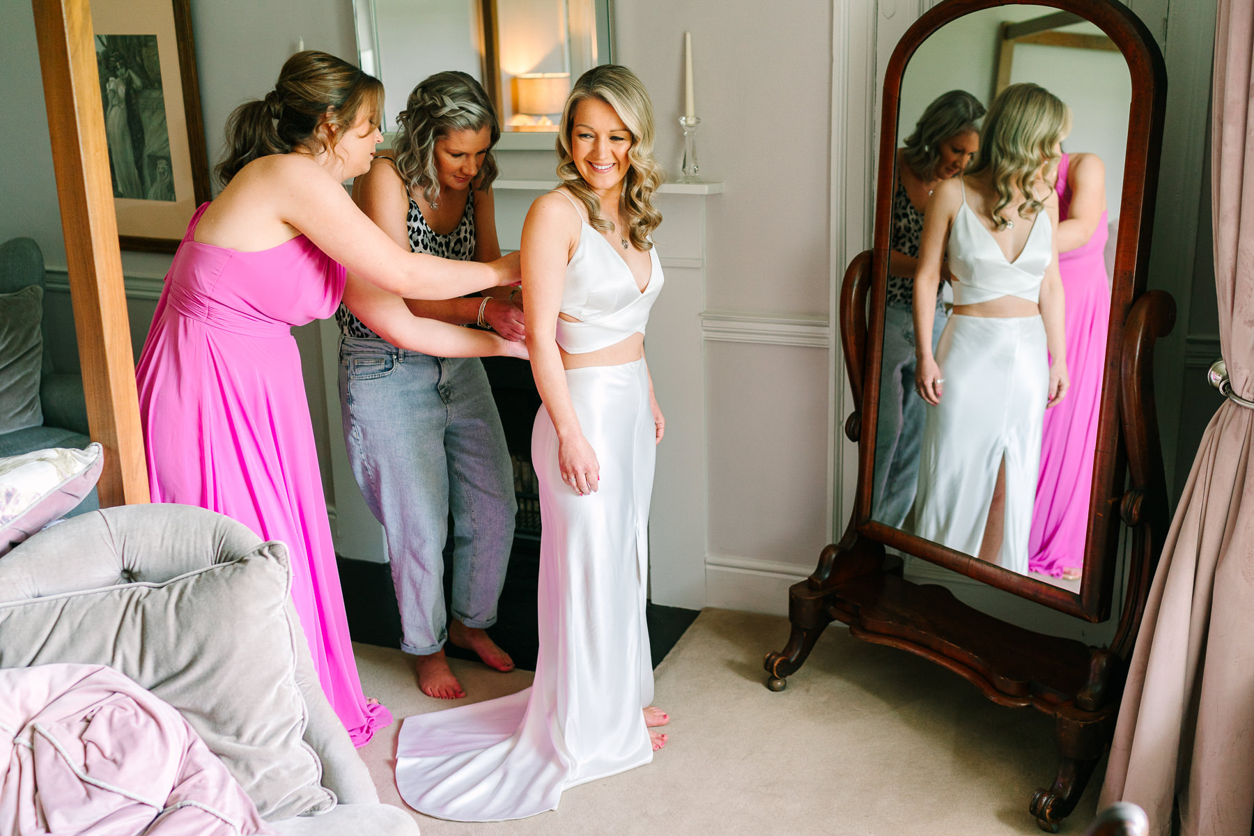 A Super Fun Spring Wedding in Ireland. Cloughjordan House, Co. Tipperary 11