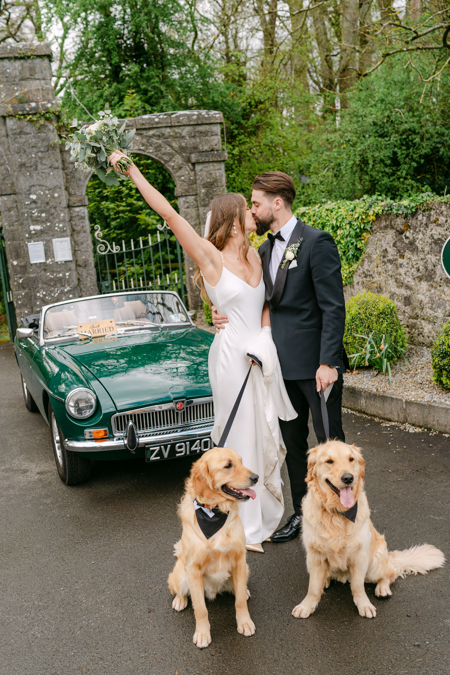 Ashley Park lakeside wedding photography