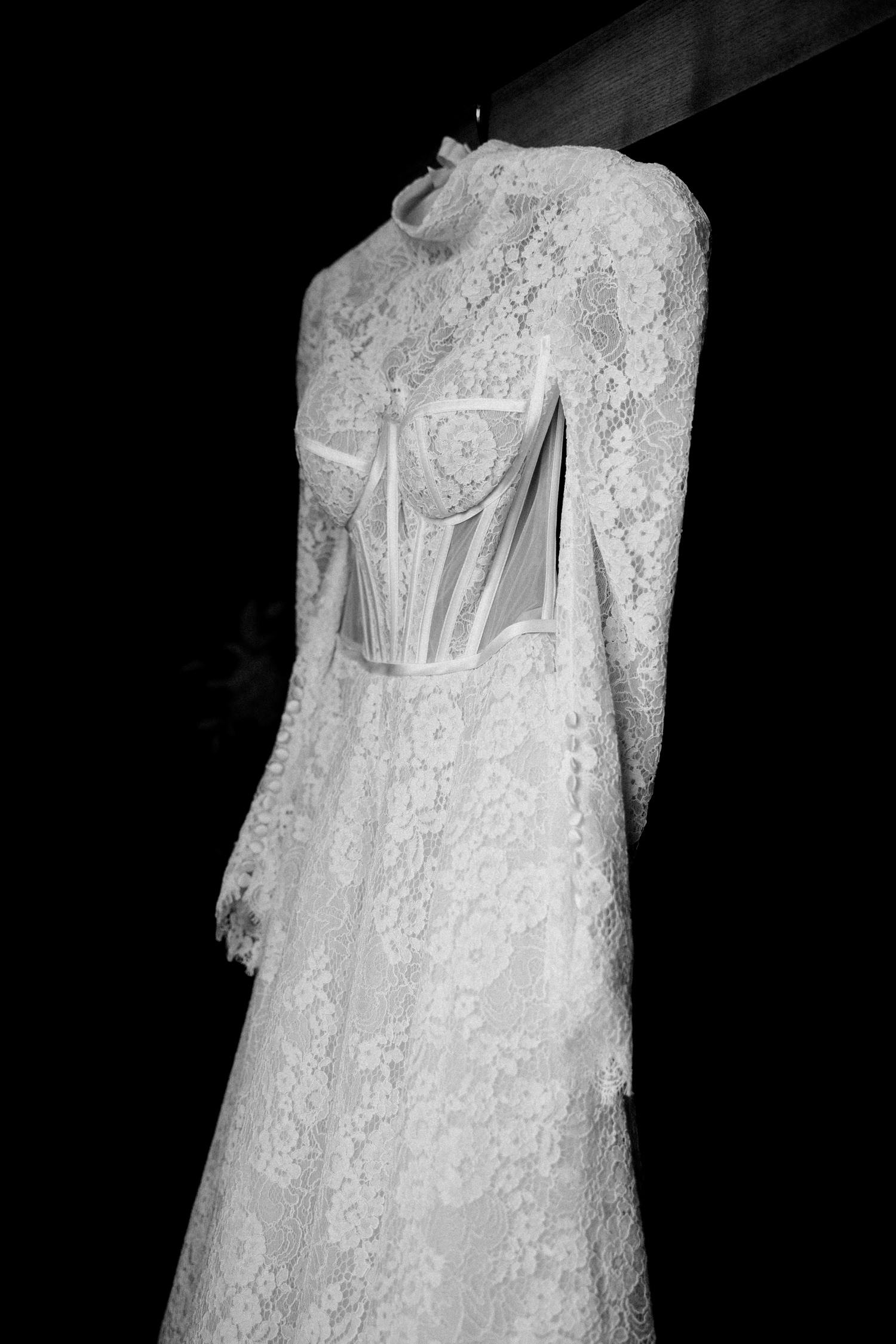 A Romantic Winter Dromoland Castle Wedding — Iseult & Gearoid 4 A Romantic Winter Dromoland Castle Wedding — Iseult & Gearoid 3